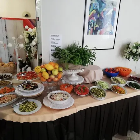 Hilde Bed And Breakfast Seaside Rimini