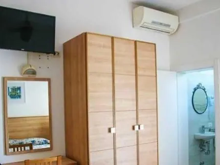 Hilde Bed And Breakfast Seaside Rimini Bed and Breakfast Ρίμινι